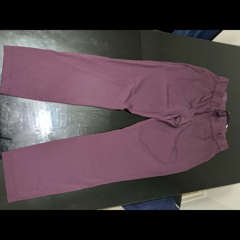 Lululemon On the Fly Pant Burgundy